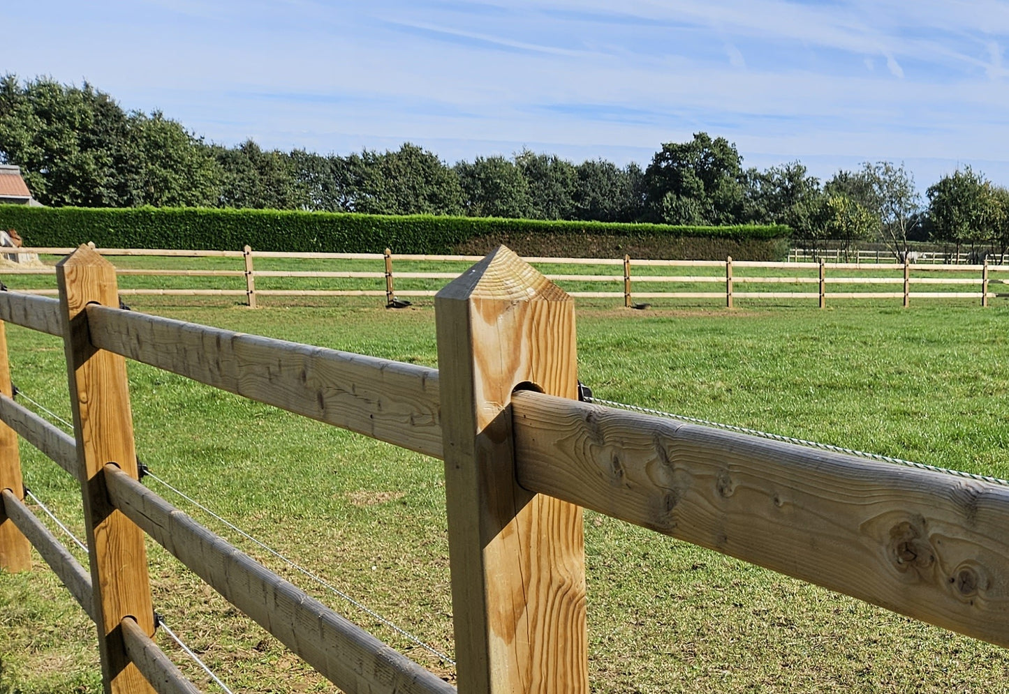 Clôture pour chevaux – Sur mesure (prix sur demande)