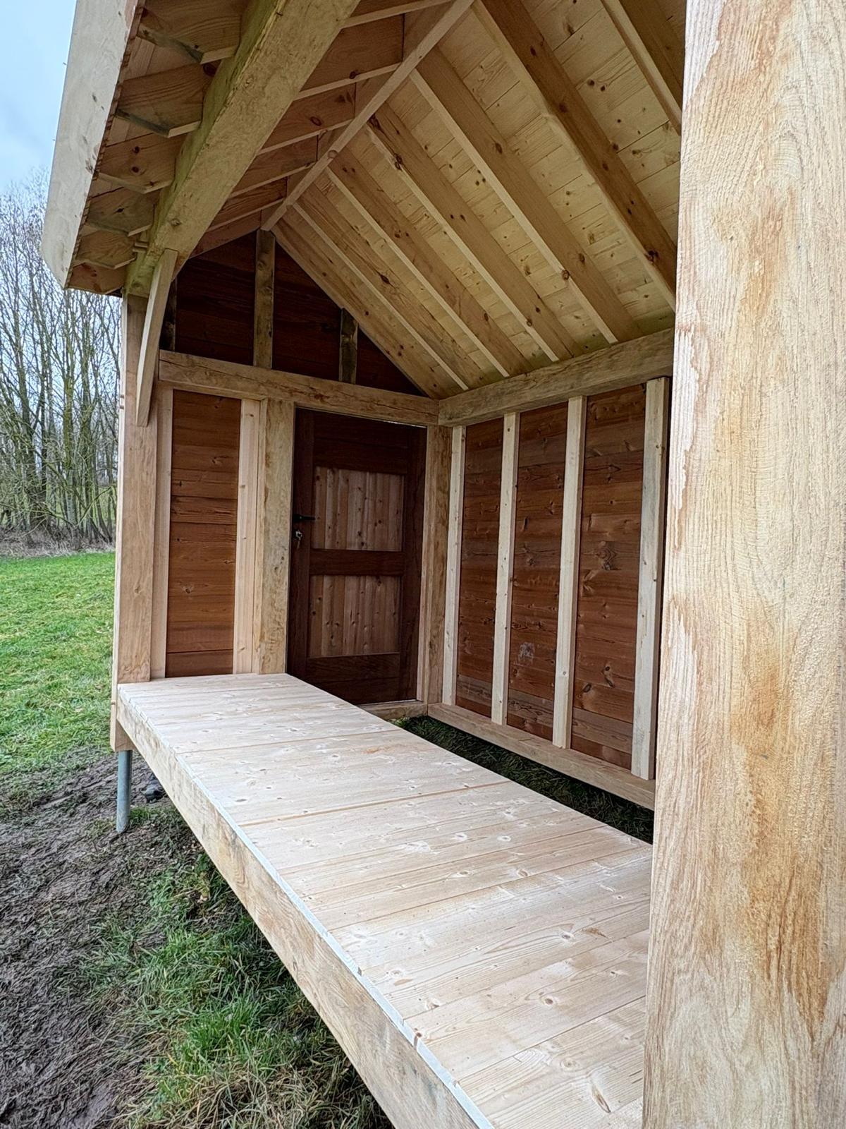 Abris en bois de chêne