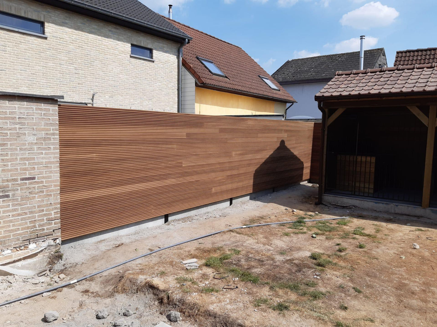 houtstock-ayous-thermo-wood-grenen-padouk-afromosia-omheining-wand-paardenomheining-kastanje-hekwerk-weidepoorten-goedkoop-grimbergen